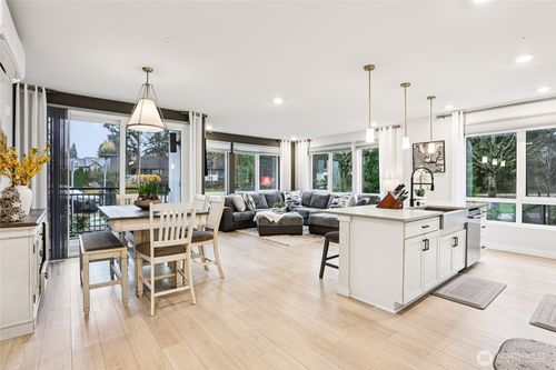 unit-102-14598 Westminster Way N, Shoreline, WA, 98133-6457 | Card Image