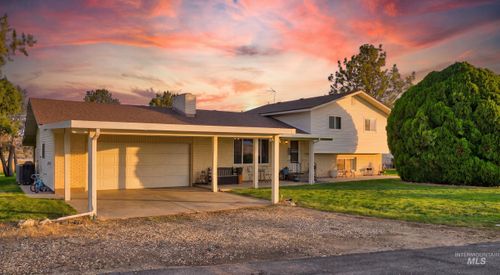 15925 S Curtis Rd, Kuna, ID, 83634-5187 | Card Image