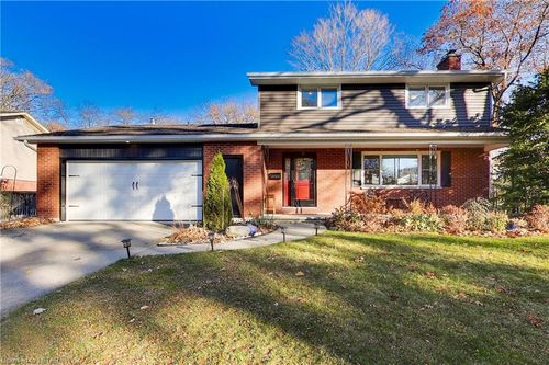 1720 Mills Street, Sarnia, ON, N7V4E5 | Card Image