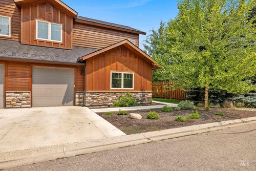601 Blue Water Cir, McCall, ID, 83638 | Card Image