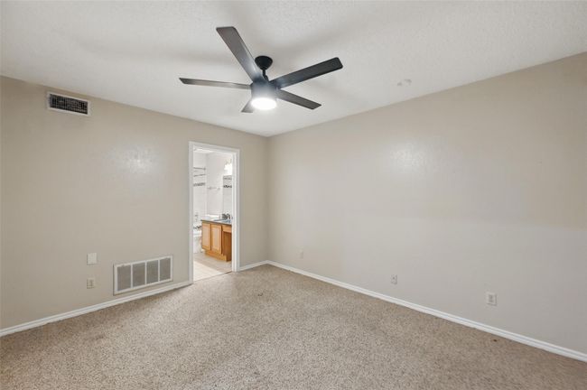 APT-180 - 543 Ranch Trl, Condo with 3 bedrooms, 2 bathrooms and null parking in Irving TX | Image 13