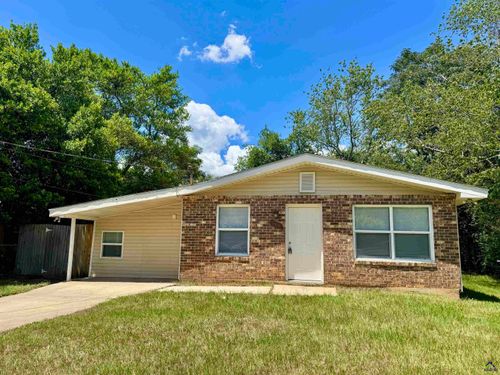 102 Varee Dr, Warner Robins, GA, 31093-2634 | Card Image