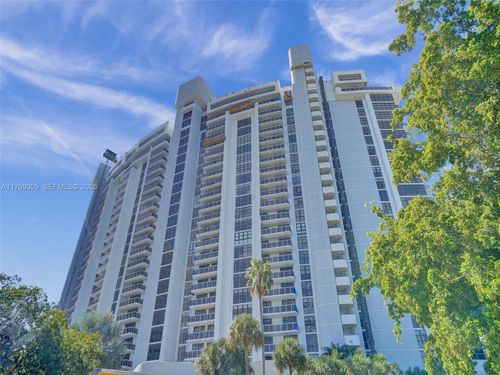 2109-9 Island Ave, Miami Beach, FL, 33139-1343 | Card Image