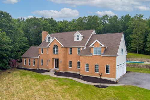 17 Arrowhead Ln, Westborough, MA, 01581-3024 | Card Image