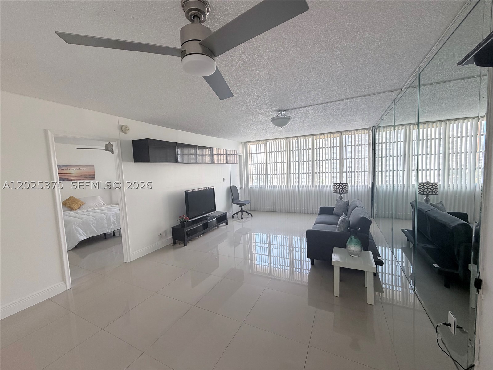 Residential Lease in Hallandale
