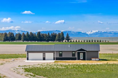 46 Country Squires Ln, Fairfield, MT, 59436-9362 | Card Image