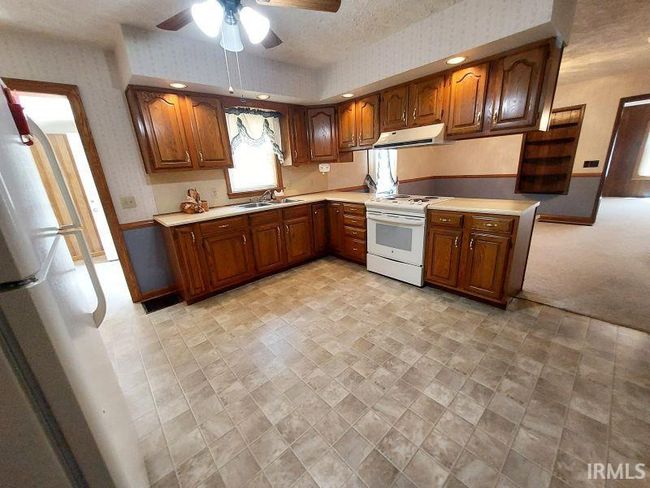 208 E Mary St, House other with 4 bedrooms, 1 bathrooms and null parking in Holland IN | Image 17