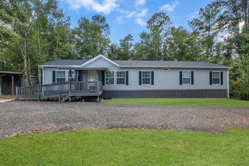 95 Waters Edge Ln, Havana, FL, 32333-7401 | Card Image