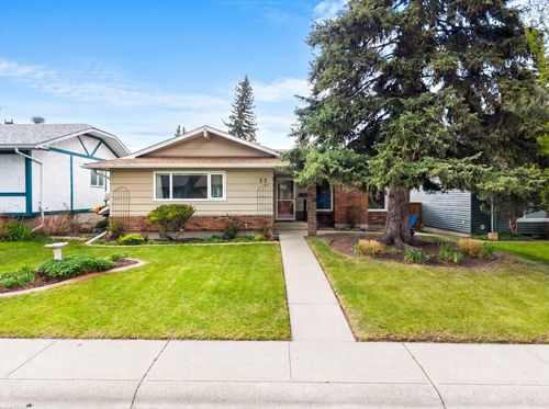 52 Lake Lucerne Close Se, Calgary, AB, T2J3H8 | Card Image