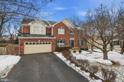 9212 Zachary Ct, MANASSAS PARK, VA, 20111-2490 | Card Image