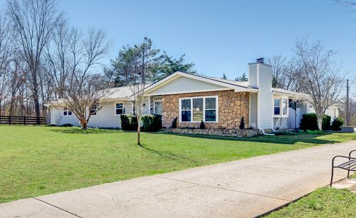 6736 Walnut Hills Dr, Brentwood, TN, 37027-7814 | Card Image