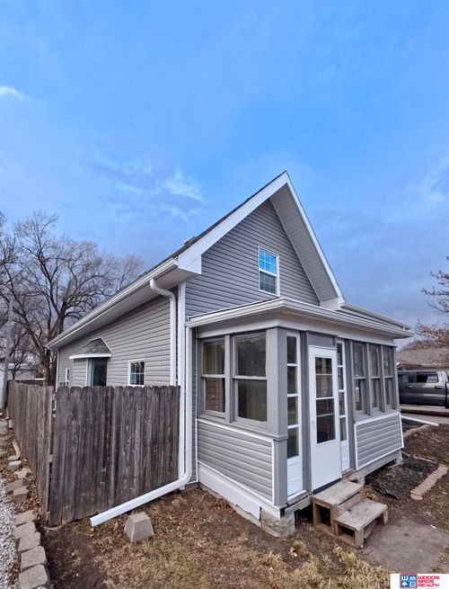 140 S Polk St, Osceola, NE, 68651-4489 | Card Image