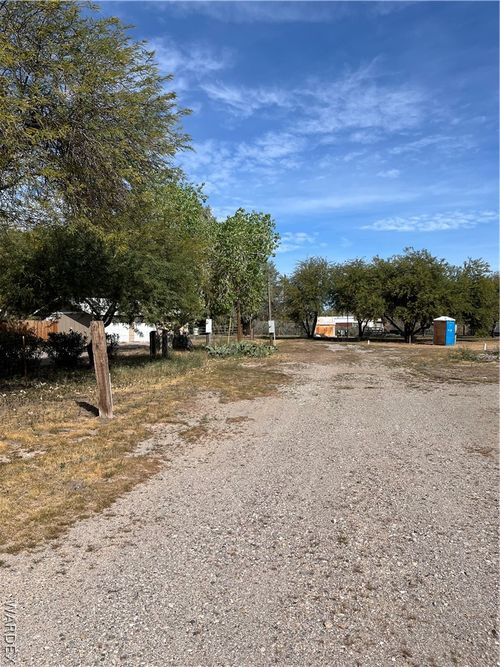 1701 E Laguna Rd, Mohave Valley, AZ, 86440-8591 | Card Image