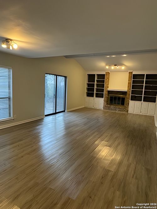 3220 Castledale Dr, San Antonio, TX, 78230-3902 | Card Image