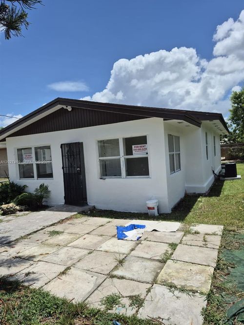 525 Sw 8th Ave, Homestead, FL, 33030 | Card Image