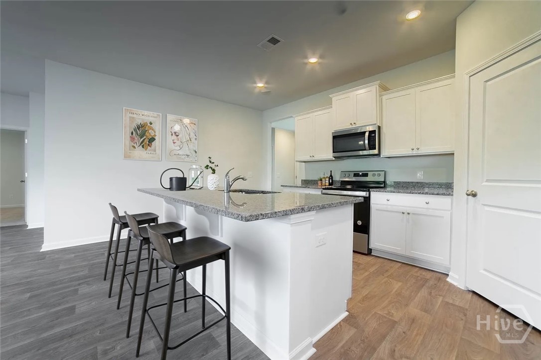 Residential in Richmond Hill 5