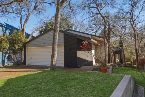 965 Easton Pl, Dallas, TX, 75218-2347 | Card Image