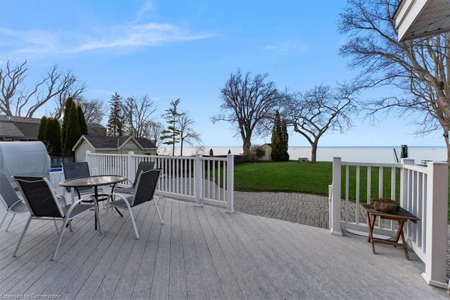 20 Lakeside Dr, House other with 5 bedrooms, 3 bathrooms and 6 parking in Grimsby ON | Image 34