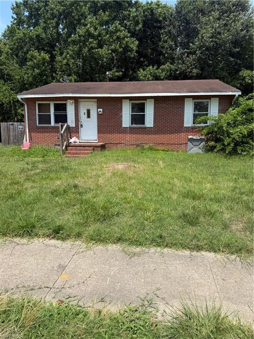 47 Lacrosse St Street, Hampton, VA, 23663 | Card Image