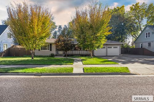 140 E 23rd St, Idaho Falls, ID, 83404-6953 | Card Image