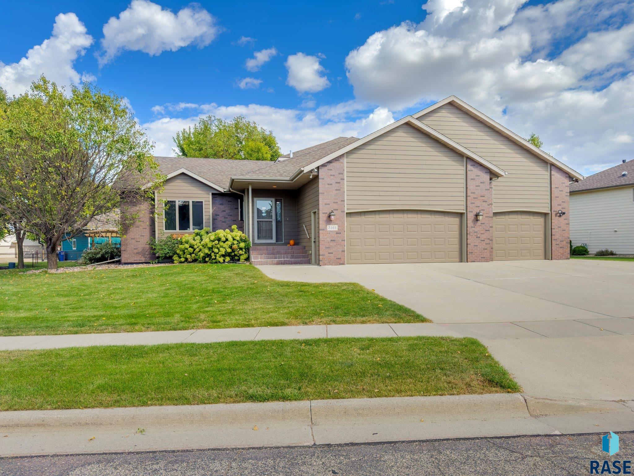 Auburn Hills Ct, Sioux Falls, SD 57108