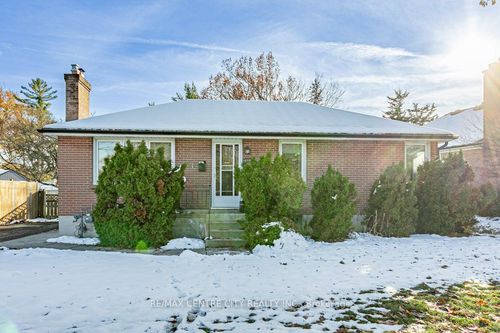 {{alt}} | Card Image