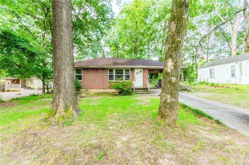925 South Ave, Forest Park, GA, 30297-2336 | Card Image