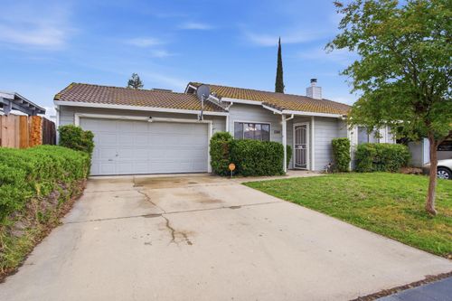 1260 Windsor Court, Turlock, CA, 95380 | Card Image