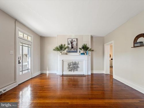 321 N Braddock St, WINCHESTER, VA, 22601-3919 | Card Image