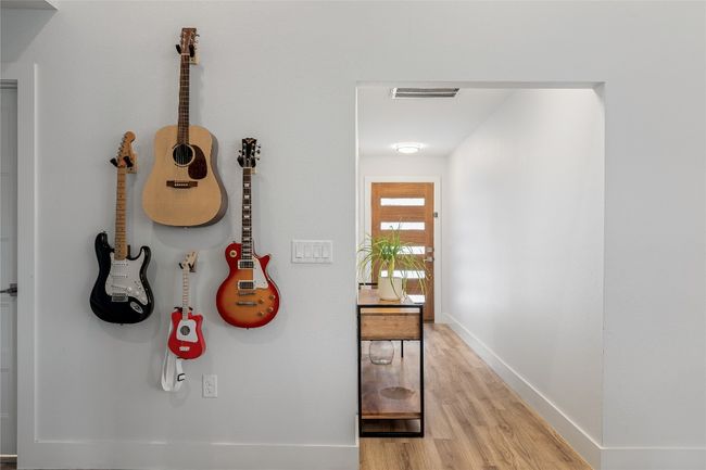 Come on in! | Image 8