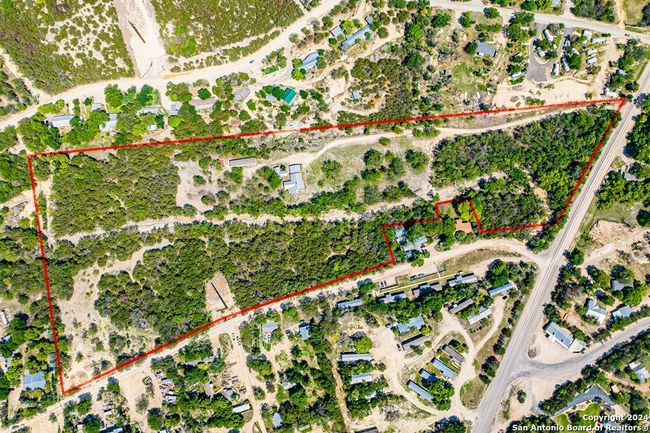 3420 Junction Hwy, House other with 2 bedrooms, 2 bathrooms and null parking in ingram TX | Image 22