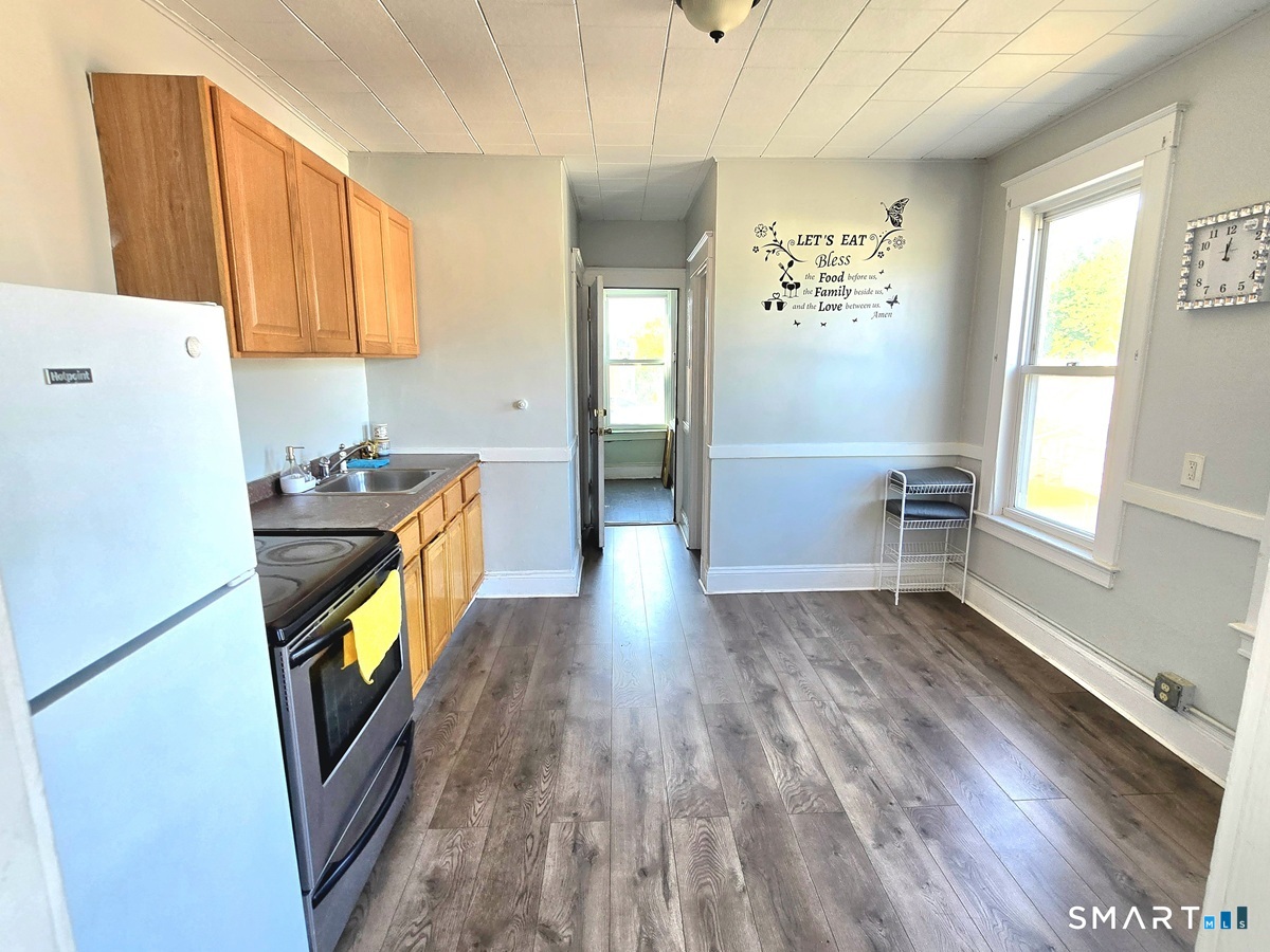 Residential Lease in Hartford 3