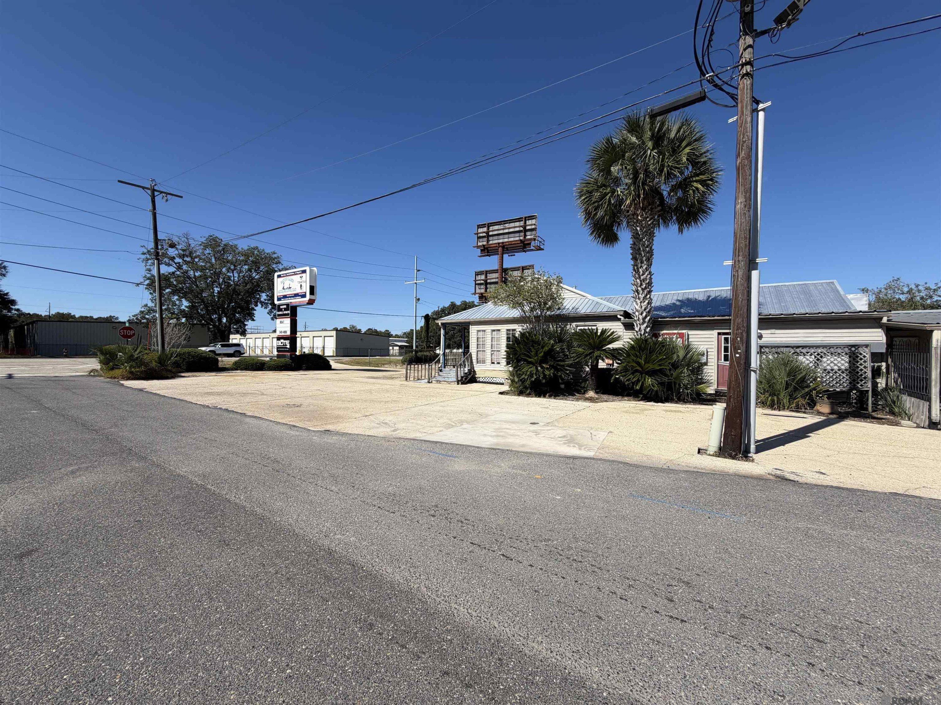 Commercial Sale in Gonzales 5