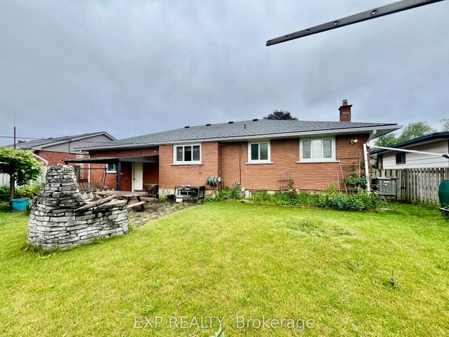 134 Alison Ave, Home with 3 bedrooms, 2 bathrooms and 4 parking in Cambridge ON | Image 21