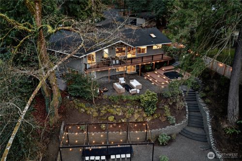 5205 W Mercer Pl, Mercer Island, WA, 98040-4650 | Card Image