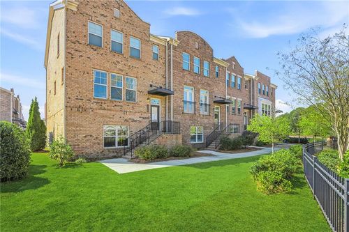 1742 Giddens Aly, Atlanta, GA, 30341-4001 | Card Image
