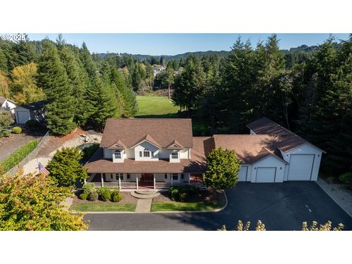 729 Ranch Rd, Reedsport, OR, 97467-1721 | Card Image