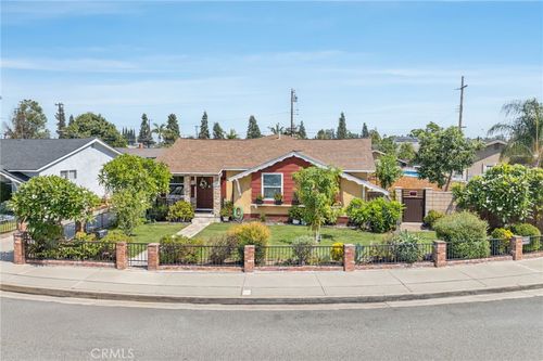11531 Massinger St, Lakewood, CA, 90715-2121 | Card Image