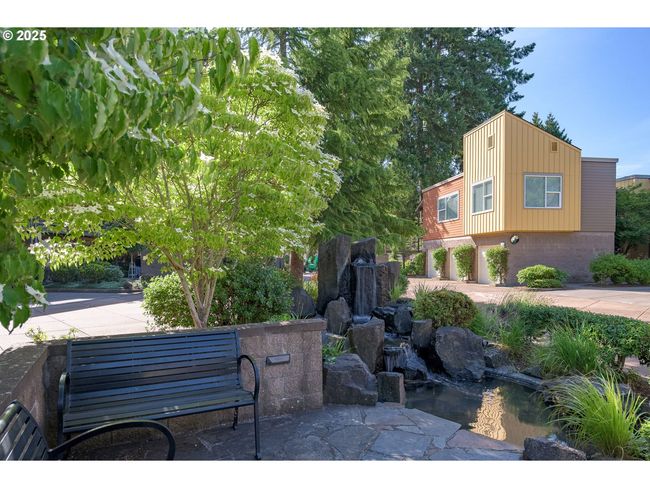 APT-38 - 327 Rustic Pl, Condo with 2 bedrooms, 2 bathrooms and 1 parking in Eugene OR | Image 36