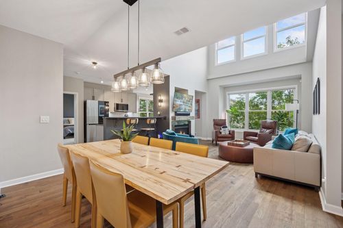 1020 Portland Ave, Minneapolis, MN, 55404-1448 | Card Image
