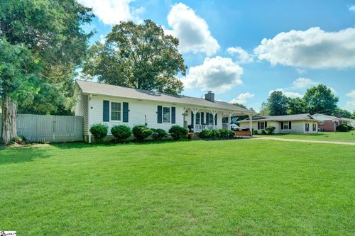 203 Evergreen St, Easley, SC, 29642-1416 | Card Image