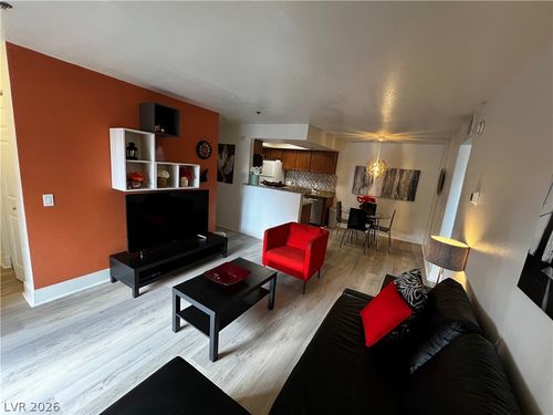 2010-4200 S Valley View Blvd, Las Vegas, NV, 89103-4029 | Card Image