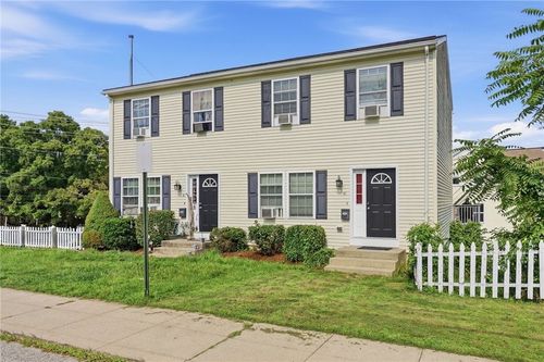 41 Payan St, West Warwick, RI, 02893-4638 | Card Image
