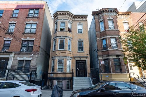2023 Hughes Ave, Bronx, NY, 10457-3471 | Card Image