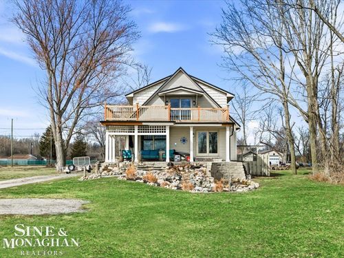 8518 River Rd, Cottrellville, MI, 48039-3355 | Card Image