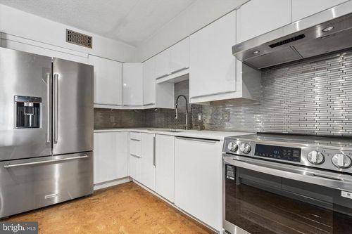 503-10503 Valley Forge Cir, KING OF PRUSSIA, PA, 19406-1181 | Card Image