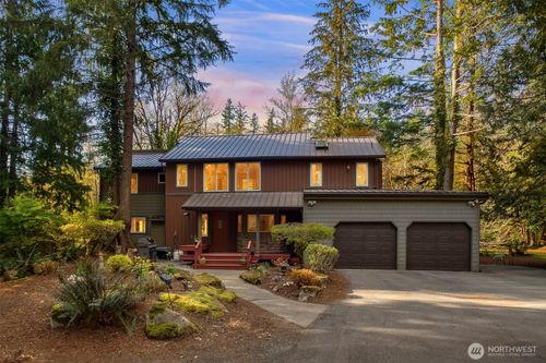 7517 Moon Valley Road Se, North Bend, WA, 98045 | Card Image