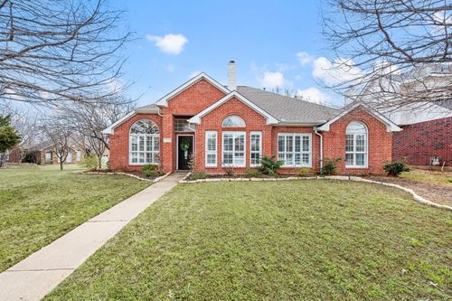1604 Los Altos Court, Arlington, TX, 76006 | Card Image