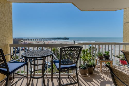 apt-302-201 W Arctic Ave, Folly Beach, SC, 29439 | Card Image