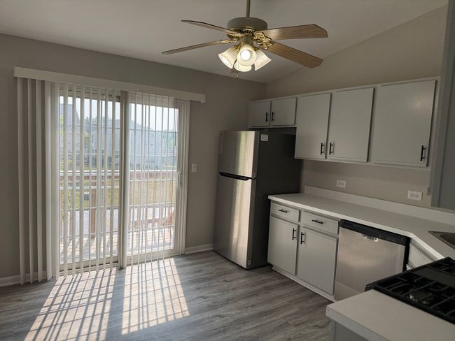 UNIT-2N - 1411 Berta Dr, Condo with 2 bedrooms, 1 bathrooms and 2 parking in Crest Hill IL | Image 11